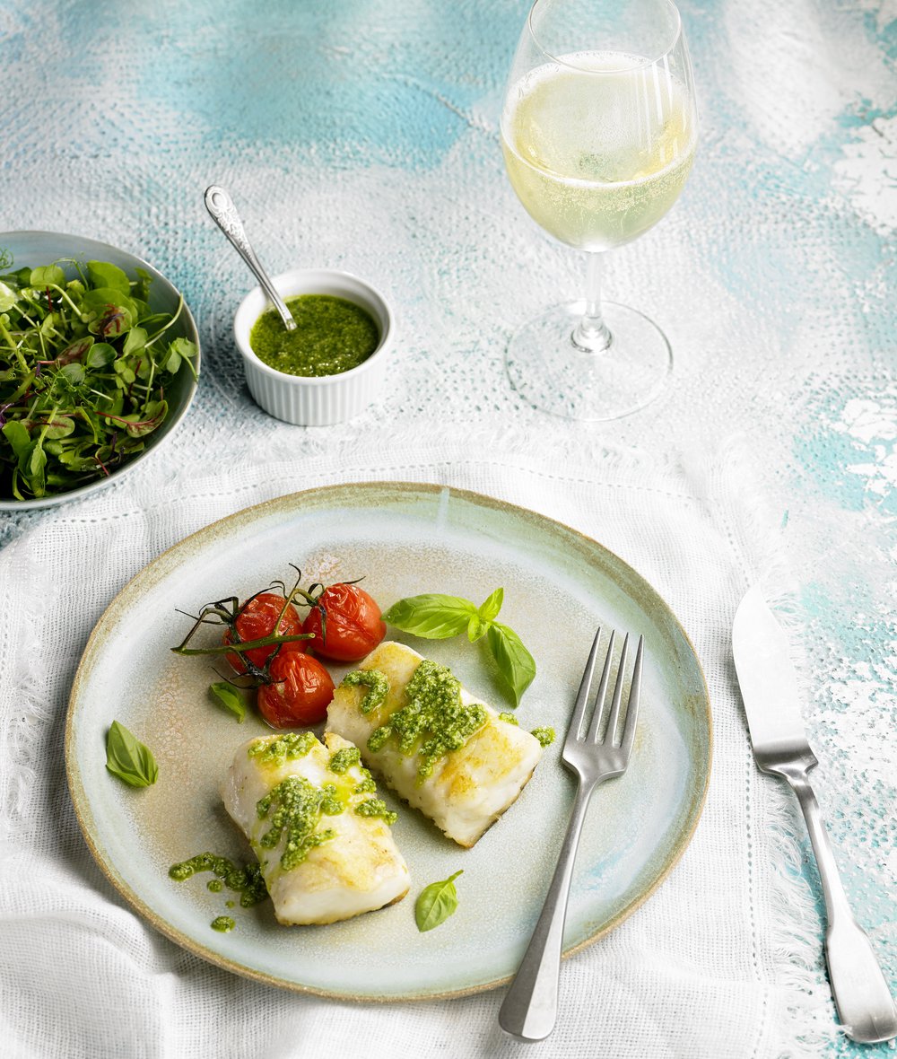 Merluza al pesto con cava de guarda