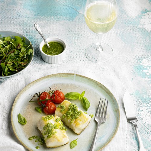 Merluza al pesto con cava de guarda