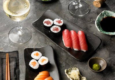 Cava Joven Sushi Japon (palillos actualizados).jpg