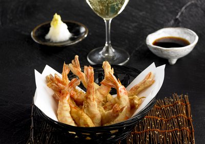 Cava Reserva y Tempura de Gambas Japonesa