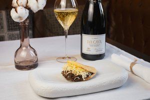 DO CAVA - Hotel Tapa Tour BCN 2025_1.jpg