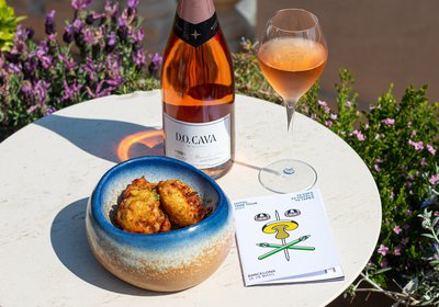 Hotel_Tapa_Tour_DO_Cava_2.jpg