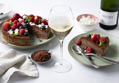 Tarta vegana de chocolate y tofu maridada con Cava de Guarda.jpg